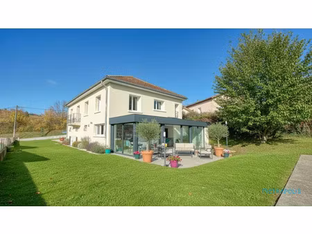 vente maison 6 pièces 186 m² à meyrieu-les-etangs (38440)  nan €