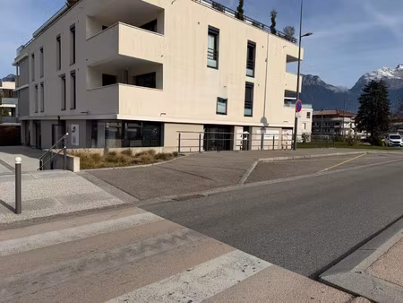 local professionnel à louer annecy 5 pièce(s) 130m2 2 500€/mois ht/hc
