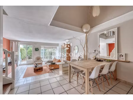 vente maison 6 pièces 140 m² à saint-germain-en-laye (78100)  755 000 €