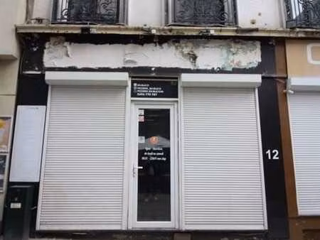 charmant rez-de-chaussée commercial