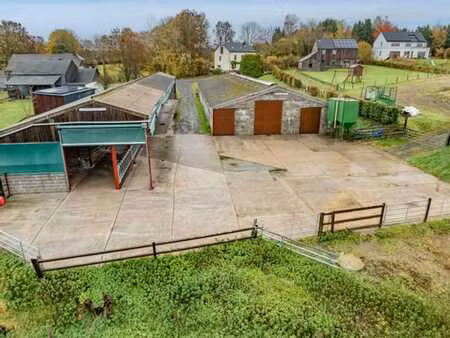 option-terrain avec 2 bâtiments ruraux