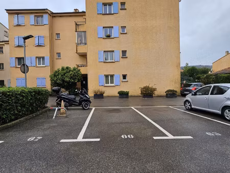 appartement 2p pegomas