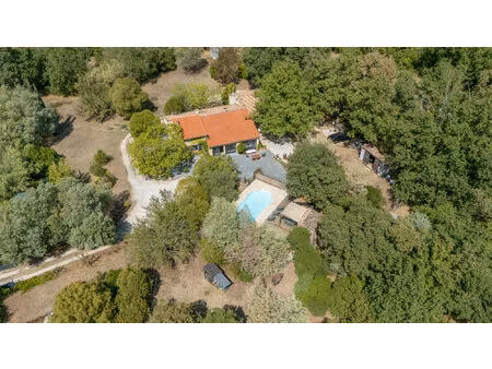 vente maison 6 pièces 188 m² solliès-pont (83210)