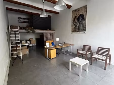vente locaux professionnels 40 m² à la tour-d'aigues (84240)  820 €