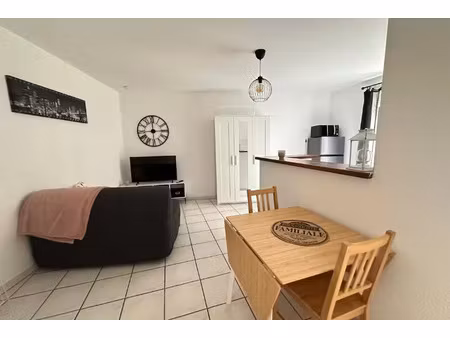 location meublée appartement 1 pièce 19 m² à viviers (07220)  470 €