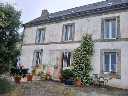 maison avec dépendances