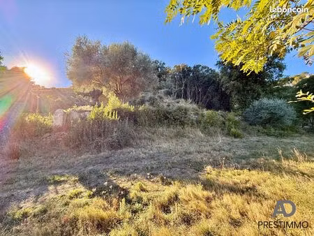 terrain 1800 m² bastia