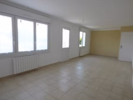 location appartement 4 pièces 75 m² à herbignac (44410)  790 €