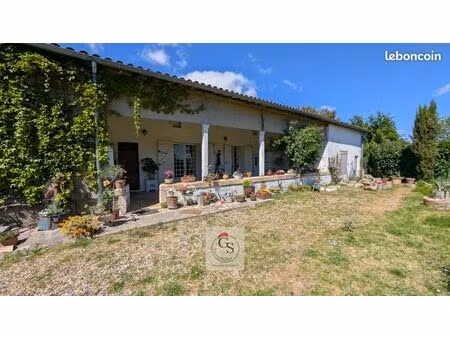 maison 8 pièces 213 m²