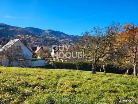 terrain 3 pièces 825 m²