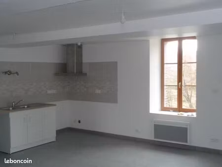 spacieux t4 récent au cv aillant