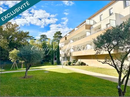 appartement t2 avec ascenseur  terrasse et parking