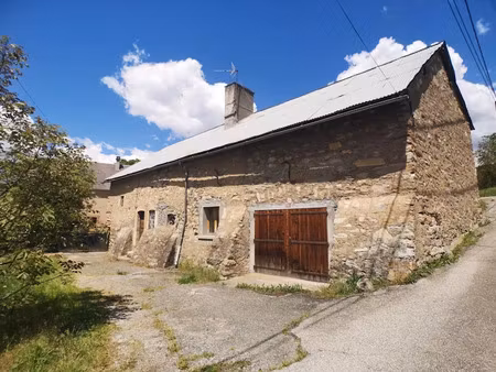 vente maison 2 pièces 80 m² à la salle-en-beaumont (38350)  70 000 €