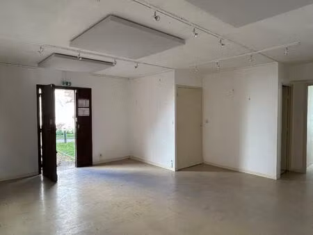 location local professionnel 70m² albi 81000