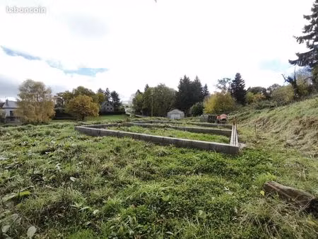 terrain 1042 m² curan