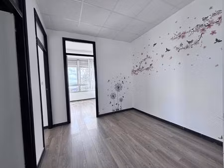 location bureau 89 m² à bastia (20600)