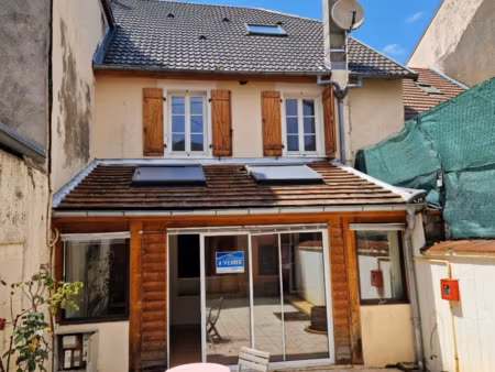 exclusivité : maison de ville d'exception avec potentiel com