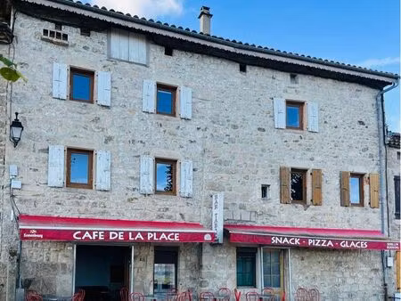 maison avec local commercial (bar) à chalencon  village de caractère