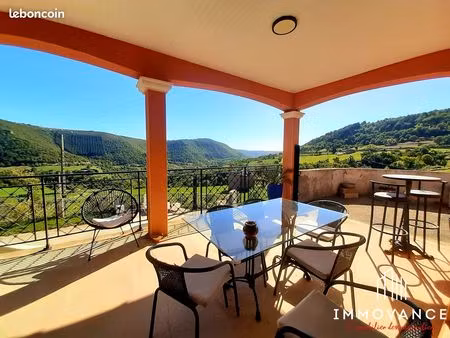 villa 7 pièces 196 m²