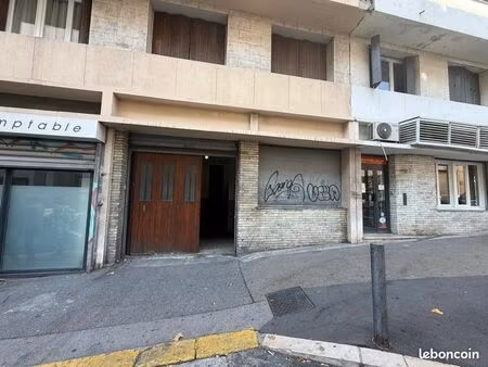 mur local commercial 90m2 joliette