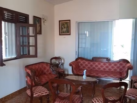 loue haut grande villa