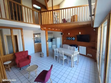 t3 duplex lumineux avec terrasse