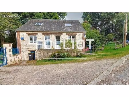 maison 6 pièces 77 m²