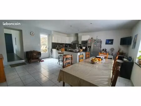 maison et garage à conilhac (11)