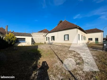 maison 6 pièces 121 m²