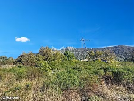 terrain 2109 m² cateri