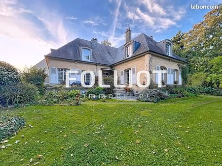 propriété 8 pièces 254 m²