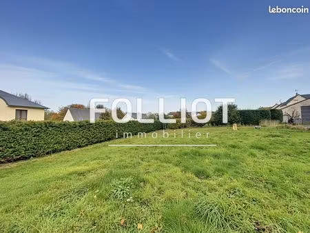 terrain 800 m² saint planchers