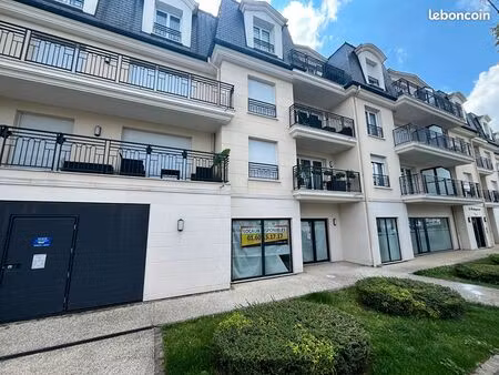 local commercial 80 m² sainte genevieve des bois