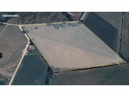 terrain 17 000 m² arveyres