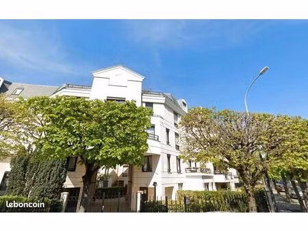 a vendre garage double à la garenne colombes (92250)