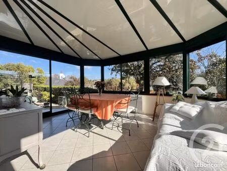 pavillon 6 pièces 148 m²