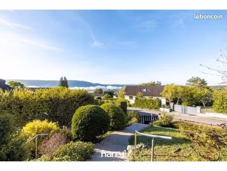 maison 7 pièces 183 m²