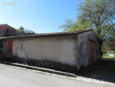 maison 1 pièce 50 m²