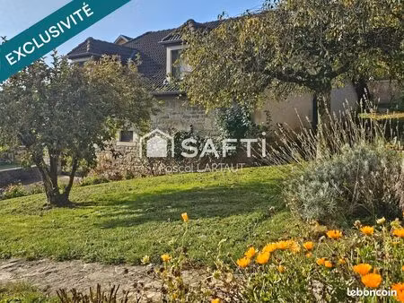 propriété 5 pièces 139 m²