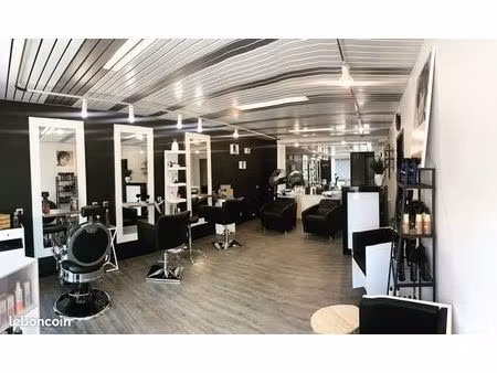 fonds de commerce à vendre : salon de coiffure au cœur de notre village ?? ?‍♀️ on cherche