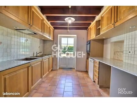 maison 9 pièces 200 m²