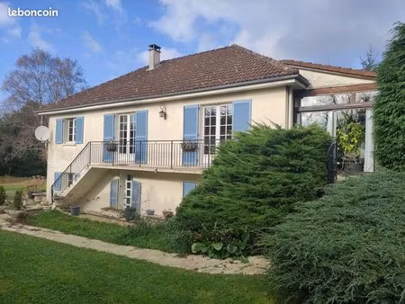 maison 7 pièces 180 m²