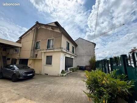 terrain 5 pièces 719 m² colombes