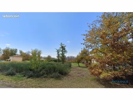 terrain 934 m² monsteroux-milieu
