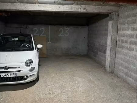 place de parking vieille ville