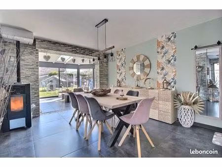 maison 7 pièces 155 m²