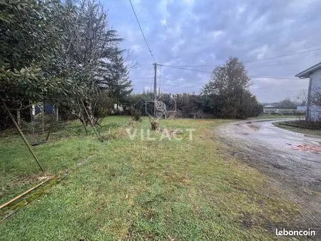 terrain 550 m² saint-laurent-médoc