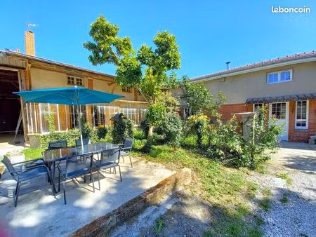 maison 7 pièces 280 m²