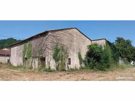 grange 1 pièce 195 m²