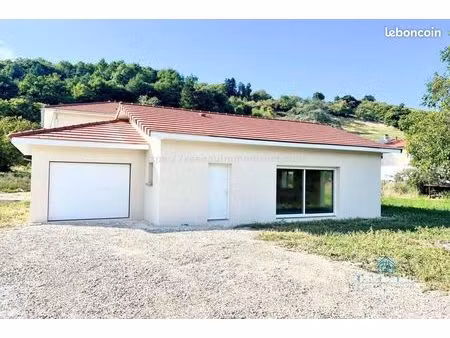 villa 4 pièces 74 m²